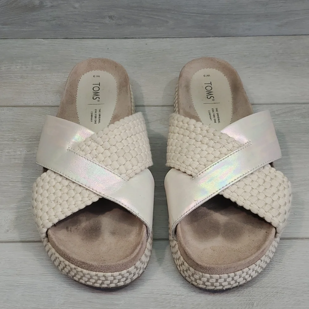 Toms Women Silver Iridescent Woven Trim Paloma  Platform Sandal shoes sz 9